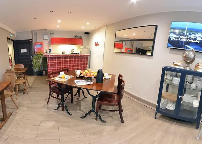 Hotel Montmartre Clignancourt
